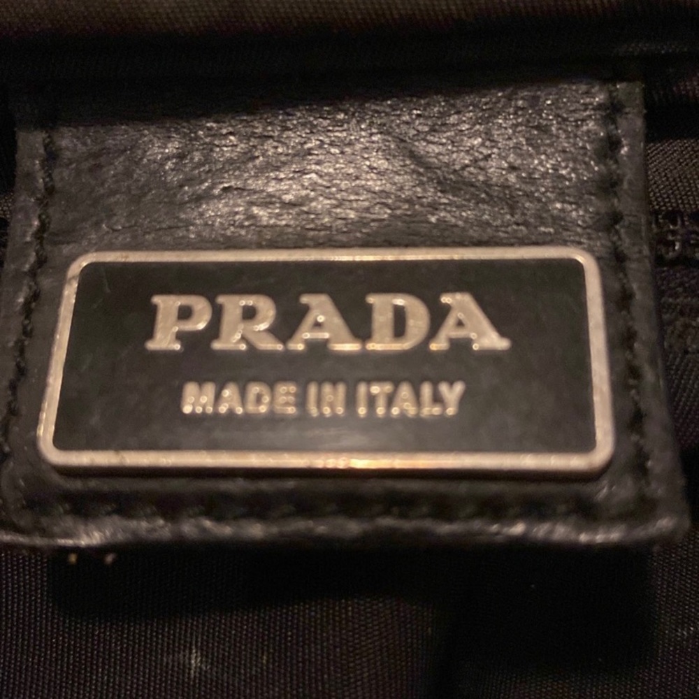 Prada purse - Picture 4 of 6
